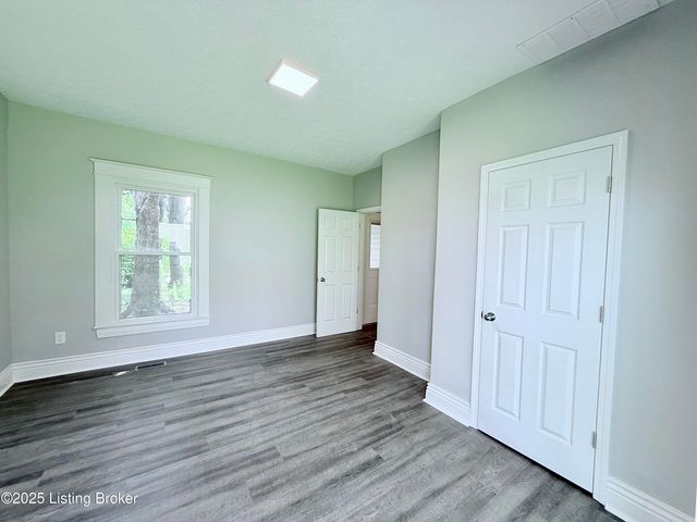 713 E Hill St, Louisville, KY 40217