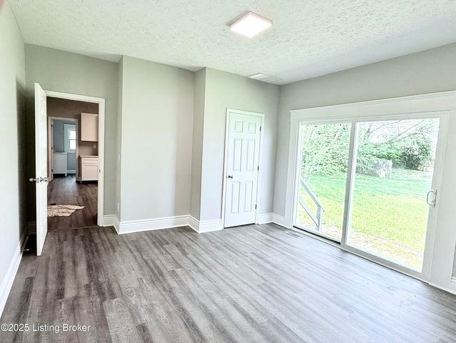 713 E Hill St, Louisville, KY 40217