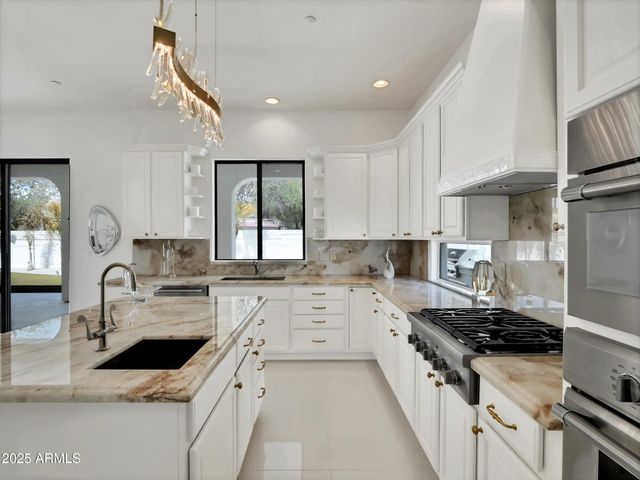 5016 E LUCIA Drive, Cave Creek, AZ 85331