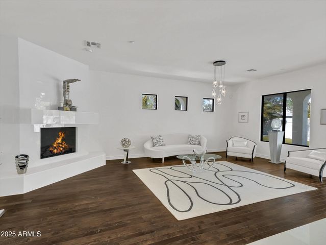 5016 E LUCIA Drive, Cave Creek, AZ 85331