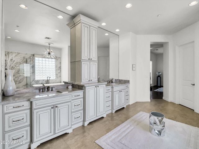 5016 E LUCIA Drive, Cave Creek, AZ 85331