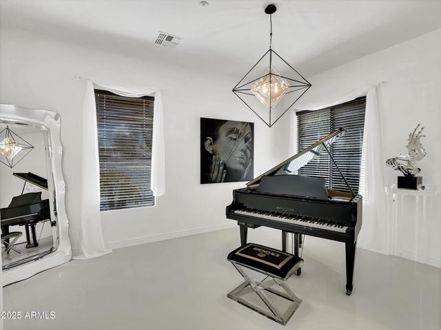 5016 E LUCIA Drive, Cave Creek, AZ 85331