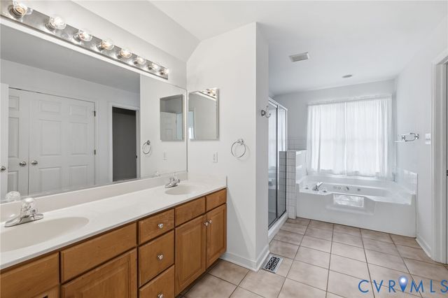 14403 Shelter Cove Rd, Midlothian, VA 23112