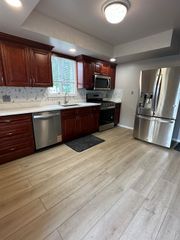 80 Newton Boulevard, Lake Ronkonkoma, NY 11779