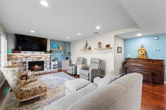 1445 Del Norte Drive, Corona, CA 92879