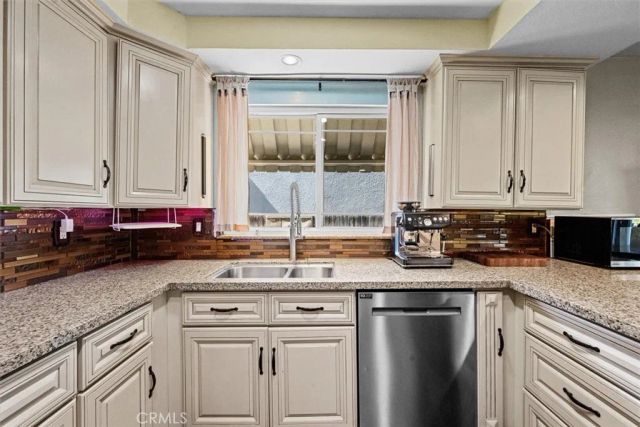 1445 Del Norte Drive, Corona, CA 92879