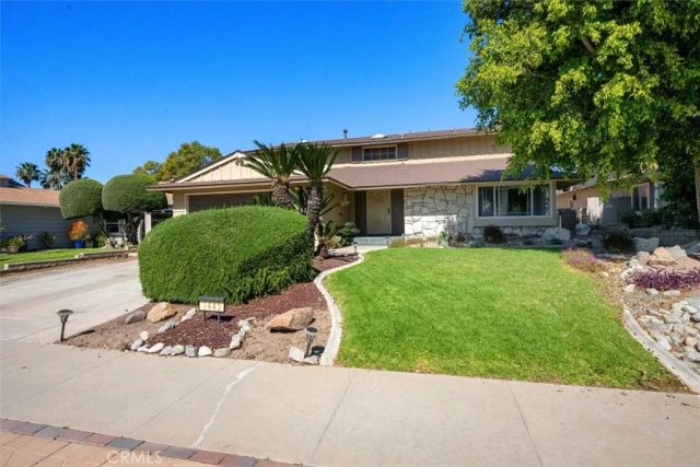 1445 Del Norte Drive, Corona, CA 92879