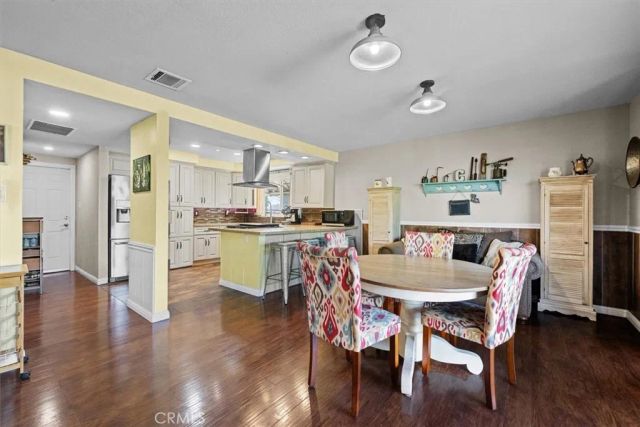 1445 Del Norte Drive, Corona, CA 92879