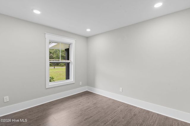 9329 Central Boulevard SE, Winnabow, NC 28479
