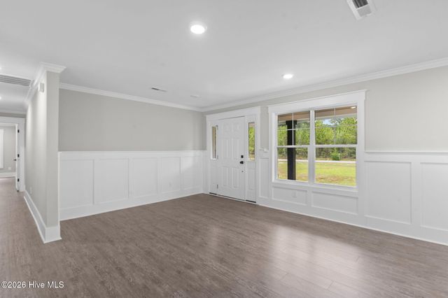 9329 Central Boulevard SE, Winnabow, NC 28479