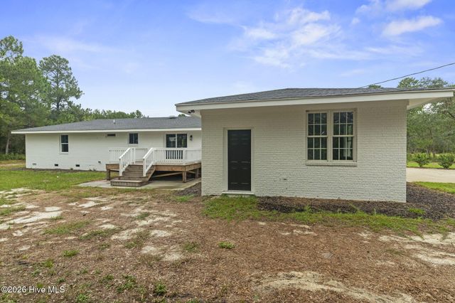 9329 Central Boulevard SE, Winnabow, NC 28479