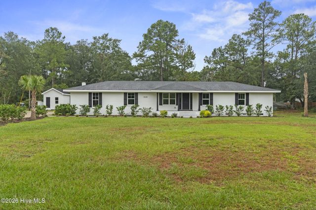 9329 Central Boulevard SE, Winnabow, NC 28479