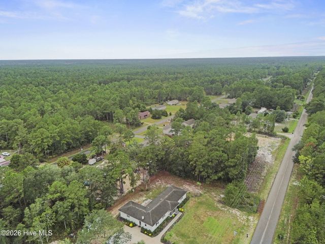 9329 Central Boulevard SE, Winnabow, NC 28479