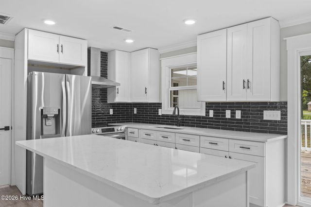 9329 Central Boulevard SE, Winnabow, NC 28479