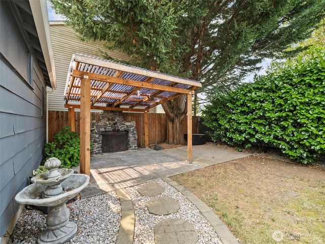 624 NE 2nd Avenue, Camas, WA 98600