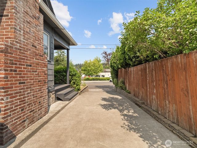 624 NE 2nd Avenue, Camas, WA 98600
