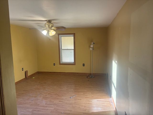 10 Cottage St, Belchertown, MA 01007