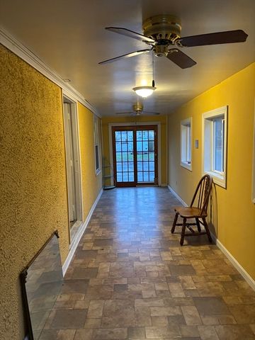 10 Cottage St, Belchertown, MA 01007