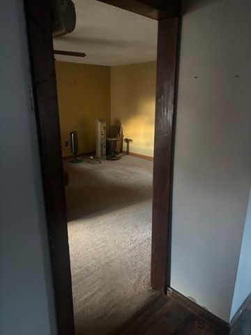 10 Cottage St, Belchertown, MA 01007