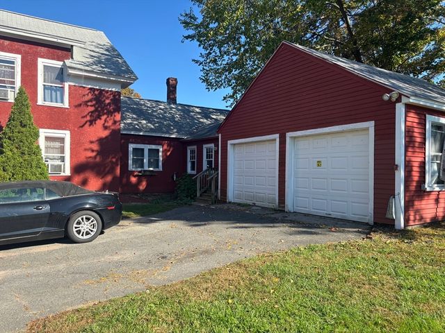 10 Cottage St, Belchertown, MA 01007