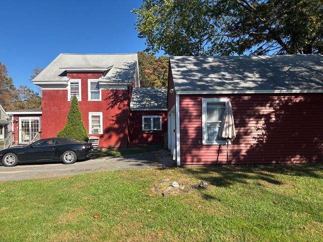 10 Cottage St, Belchertown, MA 01007