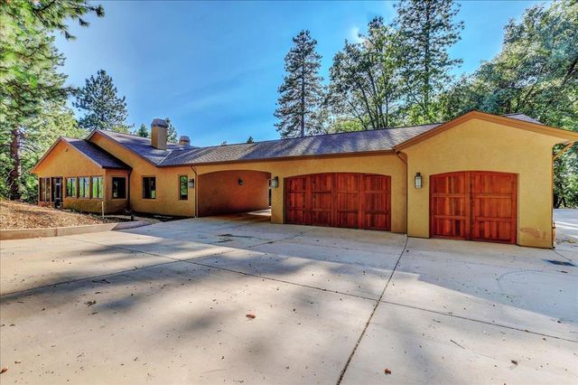 18955 Lake City Rd, Nevada City, CA 95959