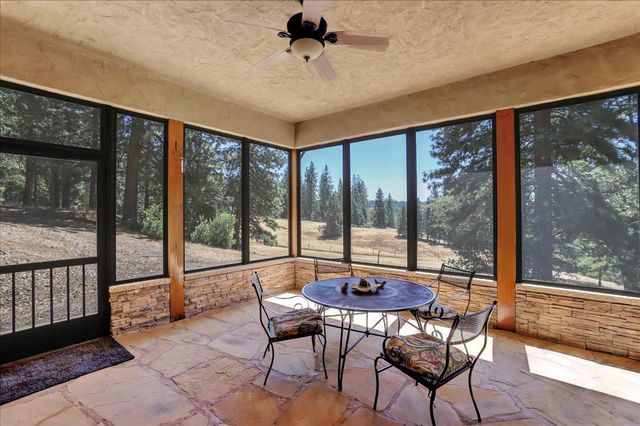 18955 Lake City Rd, Nevada City, CA 95959