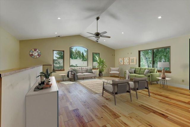 18955 Lake City Rd, Nevada City, CA 95959