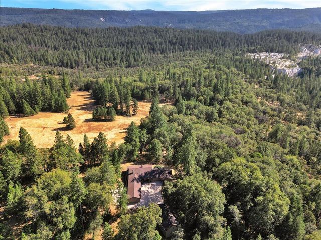 18955 Lake City Rd, Nevada City, CA 95959