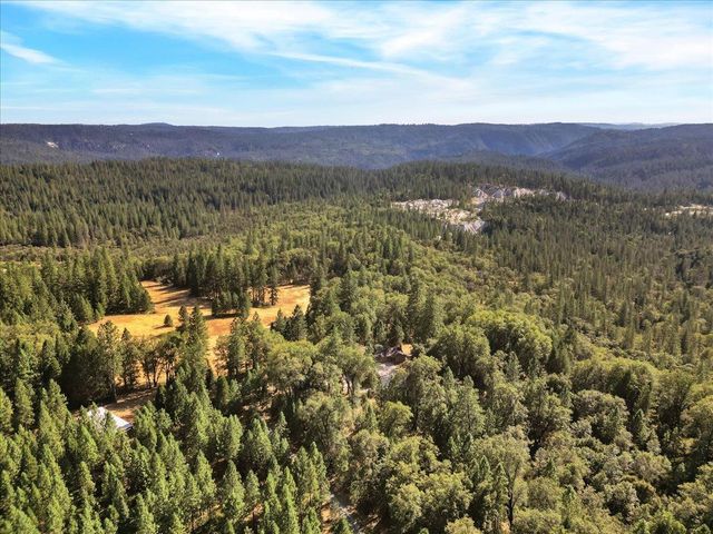 18955 Lake City Rd, Nevada City, CA 95959