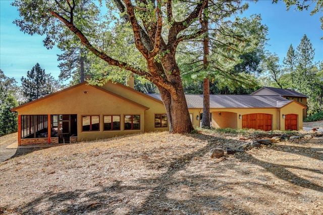18955 Lake City Rd, Nevada City, CA 95959