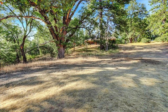 18955 Lake City Rd, Nevada City, CA 95959