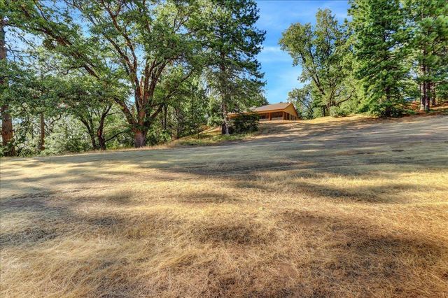 18955 Lake City Rd, Nevada City, CA 95959