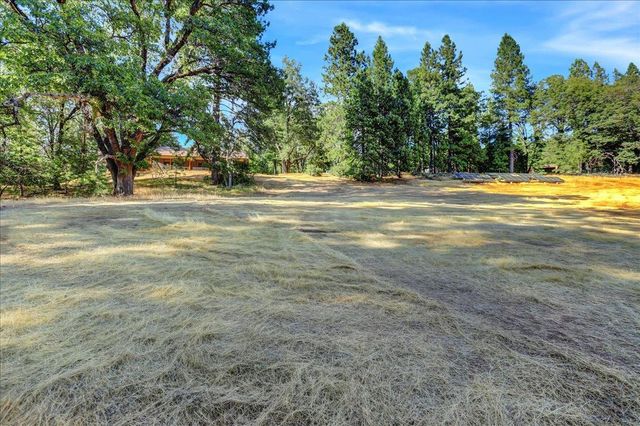 18955 Lake City Rd, Nevada City, CA 95959