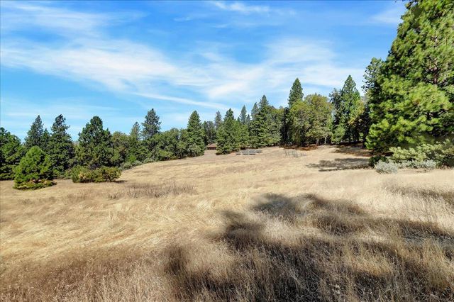 18955 Lake City Rd, Nevada City, CA 95959