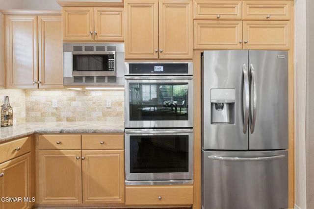 796 Paseo De Leon, Newbury Park, CA 91320