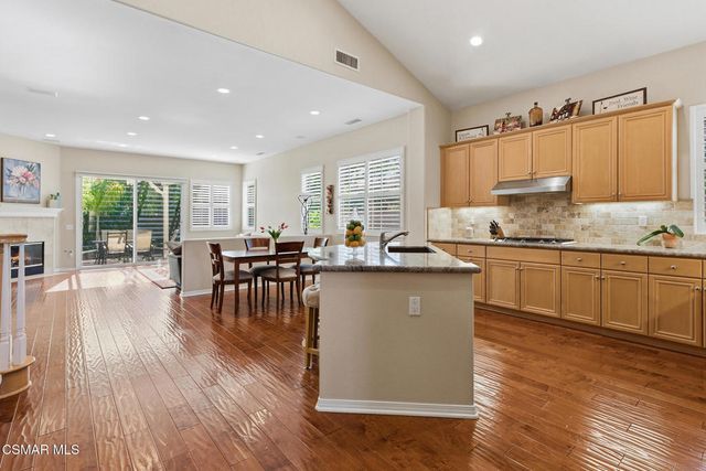 796 Paseo De Leon, Newbury Park, CA 91320