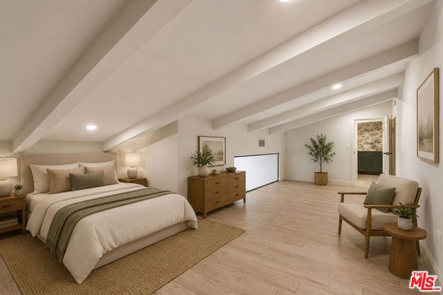 2700 Cahuenga Boulevard E 4313, Los Angeles, CA 90068