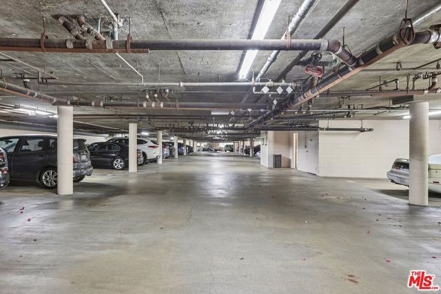 2700 Cahuenga Boulevard E 4313, Los Angeles, CA 90068