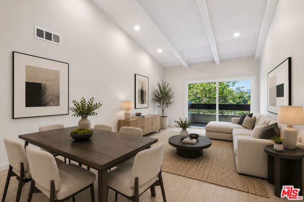 2700 Cahuenga Boulevard E 4313, Los Angeles, CA 90068