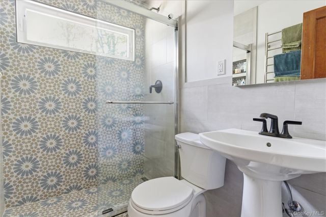 2 Prospect Avenue, Shelter Island, NY 11964