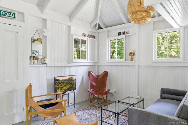 2 Prospect Avenue, Shelter Island, NY 11964