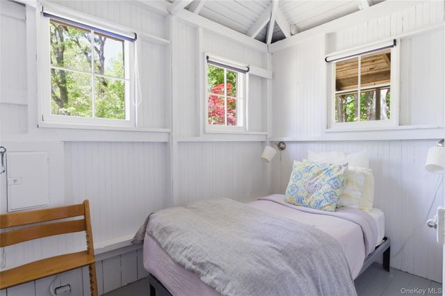 2 Prospect Avenue, Shelter Island, NY 11964