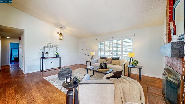 3743 Painted Pony Rd, Richmond, CA 94803