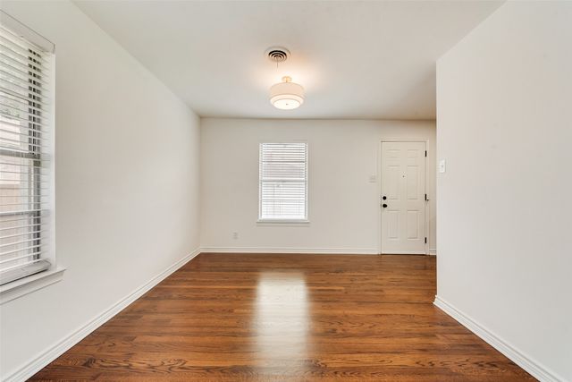 2523 San Medina Avenue, Dallas, TX 75228