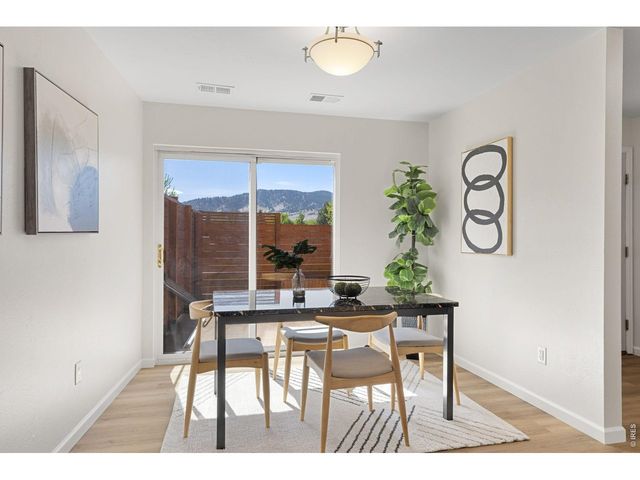 2666 Sherwood Cir, Boulder, CO 80304
