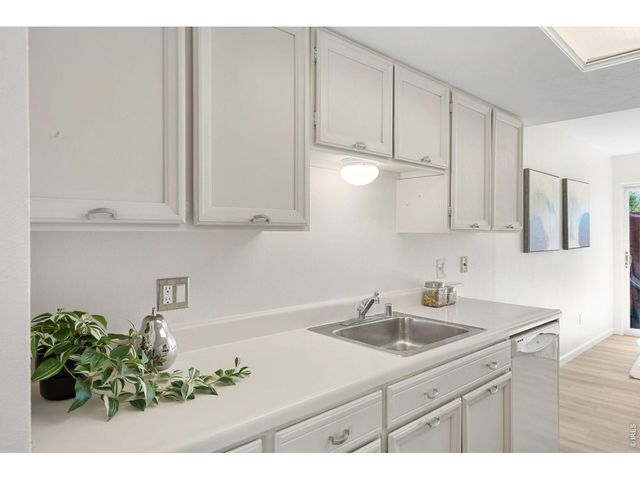 2666 Sherwood Cir, Boulder, CO 80304