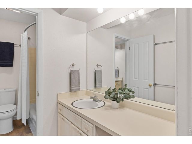 2666 Sherwood Cir, Boulder, CO 80304