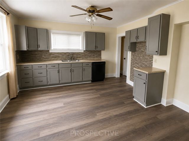 28 Grant St, Menallen Twp, PA 15468