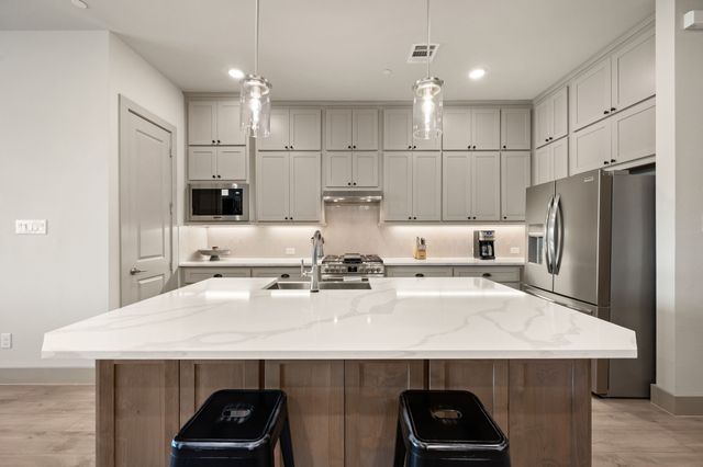 1832 Wittington Place, Farmers Branch, TX 75234